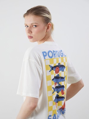 Lc Waikiki Yeni Sezon Bisiklet Yaka Baskılı Oversize Kadın Tişört