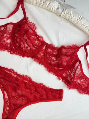 Rozenin Lingerie Yılbaşı Özel Kırmızı Soft Dantelli Bralet Takım
