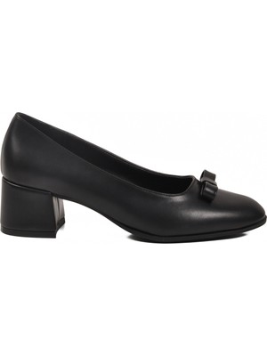 Ayakmod Siyah Cilt Kadın Topuklu Ayakkabı 519081 Z