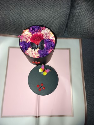 Ceku Home Tasarım Şakayıklarla Süslenmiş Işıklı Hediye Kutusu