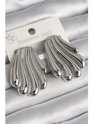 Eco Lounge Pirinç Gümüş Renk Işlemeli Istiridye Model Kadın Küpe