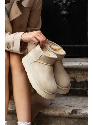 Favorispor Kadın Kalın Taban Içi Kürklü Bej Yarım Bot Süet