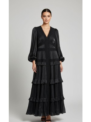 Rabiossa Kadın Katlı Etekli Dantel Şeritli V Yaka Uzun Elbise