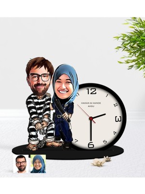 PremiumPort Kişiye Özel Sevgili Karikatürlü Ahşap Masa Saati, Şık ve Özel Tasarım