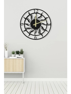 PremiumPort Şık Siyah Metal Duvar Saati, Güneş Temalı, 45X45 Cm, Dekoratif Tasarım