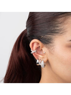 Zuum Özel Seri Zirkon Taşlı x Model Gümüş Renk Kıkırdak Küpe