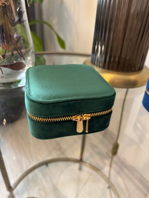 Elissydesign 👉 Kadife Mini Boy Takı Kutusu – Isim Yazılı Fermuarlı