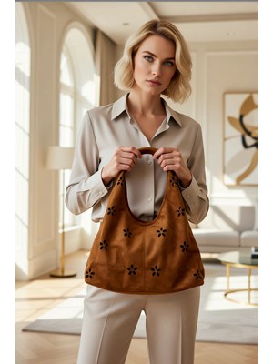 Benerly Kadın Midi Omuz Çantası Dokulu Çiçek Desenli Yavrulu Iç Bölmeli Geniş Hacimli Günlük Kullanım