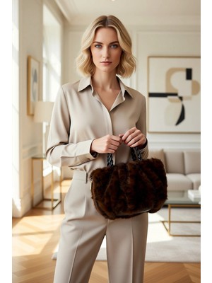 Benerly Kadın Kürk Dokulu Peluş Örgü Saplı Zincir Askılı Omuz ve El Çantası Kompakt Boyutlu Kış Modeli