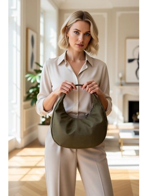 Benerly Kadın Yarım Ay Oval Formlu Omuz Çantası Günlük Kullanım Için Modern ve Fonksiyonel Tasarım Seçeneği