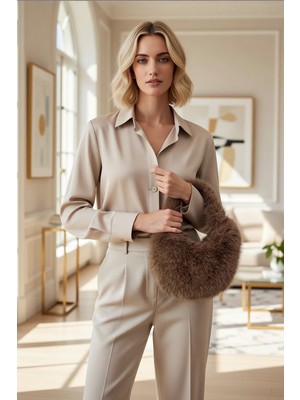 Benerly Kadın Suni Kürk Peluş El ve Omuz Çantası Düz Desen Örme Kumaş Yapısı Kışlık Kullanım Rahat