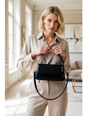 Benerly Kadın Çapraz Askılı Mini Omuz Çantası Kapaklı Düz Desenli Ayarlanabilir Askılı Şehir Modeli