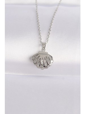 VeraGlobe Buğz 316L Çelik Zincir Gümüş Renk Zirkon Taşlı Inci Detay Istiridye Kolye