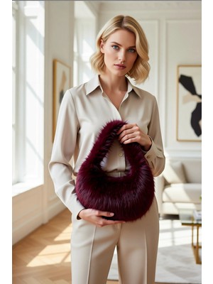 Benerly Kadın Suni Kürk Peluş El ve Omuz Çantası Düz Desen Örme Kumaş Yapısı Kışlık Kullanım Rahat