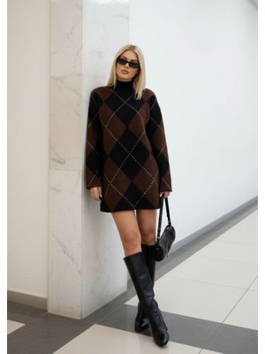 Merlavin Kadın Baklava Desen Vatkalı Şardonlu Boğazlı Triko Mini Elbise