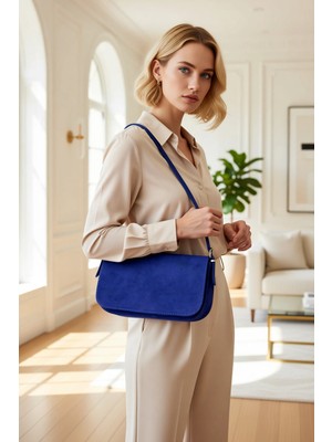 Benerly Kadın Mini Omuz Çantası Düz Desen Kapaklı Ayarlanabilir Askılı Günlük Kullanım Için Uygun Şehir