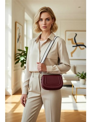 Benerly Kadın Çapraz Askılı Küçük Düz Desenli Dokuma Omuz Çantası Ayarlanabilir Askı Detaylı