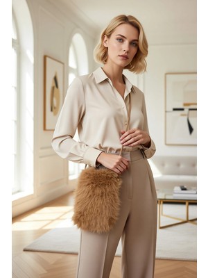 Benerly Kadın Suni Kürk Çapraz Askılı Omuz Çantası Peluş Dokulu Telefon Bölmeli Düz Desenli Örme Kumaş