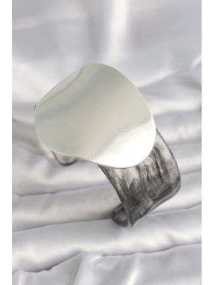 VeraGlobe Buğz Siyah Mermer Desen Akrilik Pilastik Gümüş Plaka Model Vintage Kadın Bilezik