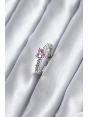 Karahanbey Gümüş Renk Zirkon Taşlı Pembe Kristal Kalp Model Kadın Yüzük - Lisinya