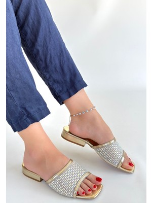 Karahanbey Ortu Gold Cilt Işlemeli Terlik - Lisinya