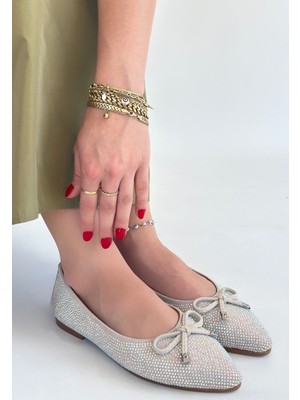 Modanı Seç Sarra Bej Saten Işlemeli Babet Ayakkabı