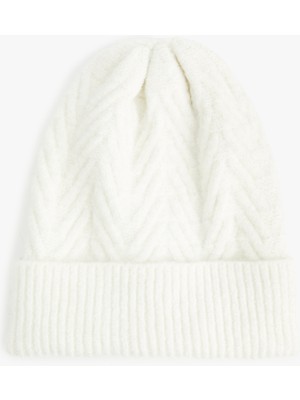 Koton Sim Detaylı Saç Örgü Dokulu Katlı Triko Bere