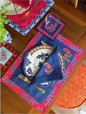 PremiumPort Pembe Zebra Desenli Dekoratif Amerikan Servis, Şık ve Kullanışlı Tasarım