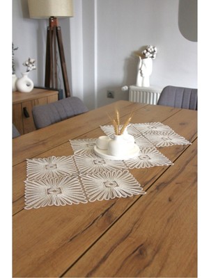 PremiumPort Fransız Dantel Detaylı Şık Masa Runneri, Zarif ve Şık Dekorasyon Parçası