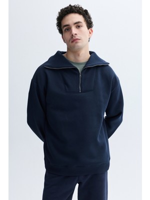 Loose Fıt Fermuarlı Dik Yaka Nakışlı Sweatshırt