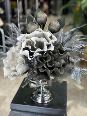 PremiumPort Şık ve Zarif Küçük Ayaklı Dekoratif Vazo, Evinize Şıklık Katacak