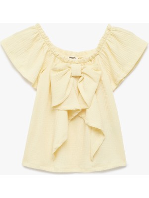 Koton Kısa Kollu Omuzu Açık Fiyonklu Bluz