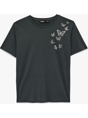 Koton Kısa Kollu Yuvarlak Yaka Kelebek Baskılı Tişört