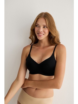 Balensiz Çıkarılabilir Pedli Dikişsiz Lazer Sütyen 2211