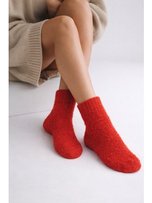 Kadın Peluş Soket Çorap Kırmızı