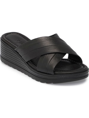 Tergan Siyah Hakiki Deri Kadın Terlik - K25Y1TR67790-A23