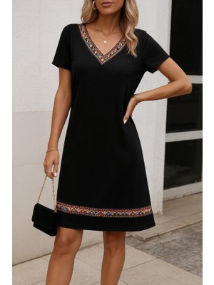 Bet's  Kadın Kısa Kollu V Yakalı Etnik Desen Şerit Detaylı Viskon Elbise