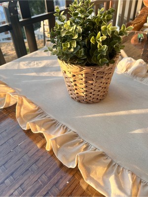 PremiumPort Şık ve Rahat Fırfırlı Keten Runner 40X110, Ev Dekorasyonuna Şıklık Katıyor