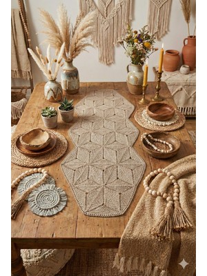 PremiumPort Şık Fransız Dantel Detaylı Masa Runneri, Zarif ve Şık Dekorasyon Parçası