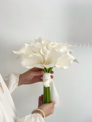 PremiumPort Şık Lateks Gala Gelin Buketi ve Damat Yaka Çiçeği Seti