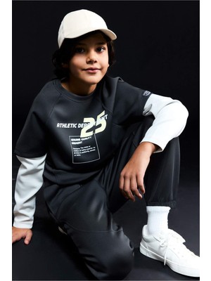 DeFacto Oversize Geniş Kalıp Bisiklet Yaka Baskılı Skuba Dalgıç Kumaş Sweatshirt Erkek Çocuk G6140A826SP