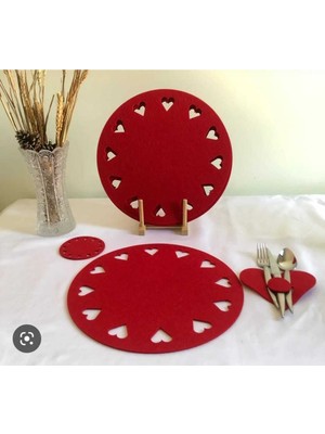 PremiumPort Kırmızı Kalpli Keçe Sofra Sunum Seti, 18 Parça, Şık ve Kullanışlı