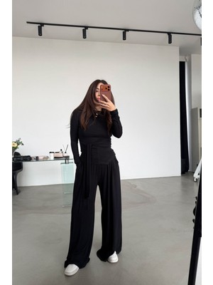 Özge Özgenç Kayık Yaka Önden Bağlamalı Bluz Eşofman Takım