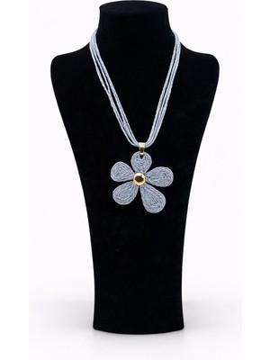 Pangu Çiçek Formlu El Yapımı Görünümlü Kolye