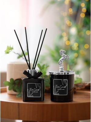 PremiumPort Yılbaşına Özel At Temalı Gümüş Detaylı Oda Kokusu ve Siyah Bardak Mum Seti