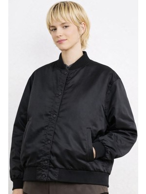 Nike Destroyer Woven Syntehic Fill Oversize Womens Jacket Sentetik Dolgulu Oversize Çıtçıtlı Kadın Ceket Siyah