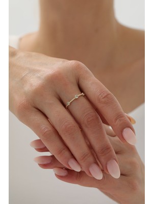 Yavuz Kuyumculuk 14 Ayar Altın Sarmal Taş Detaylı Yüzük