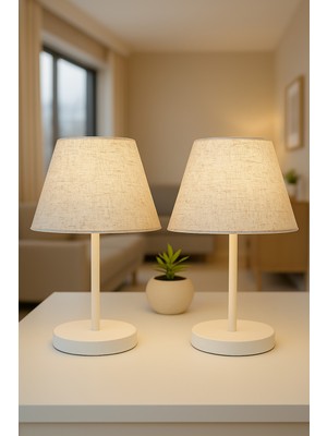 PremiumPort Modern Beyaz Ayaklı Masa Lambası, Şık ve Zarif Tasarım