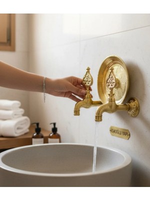 İsaoğlu Yapı Gold Hamam Seti Retro Özel Tasarım Kurna Muslukları ve Hamam Tası Seti Pirinç Malzeme