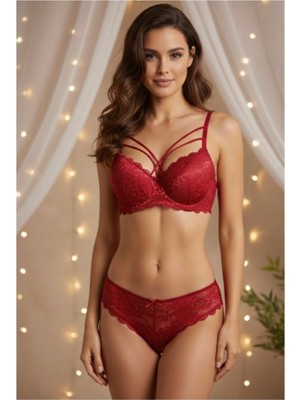 Trend Dokunuş Kadın Askılı Dolgulu ve Dantelli Iç Çamaşırı Sütyen Külot Takımı